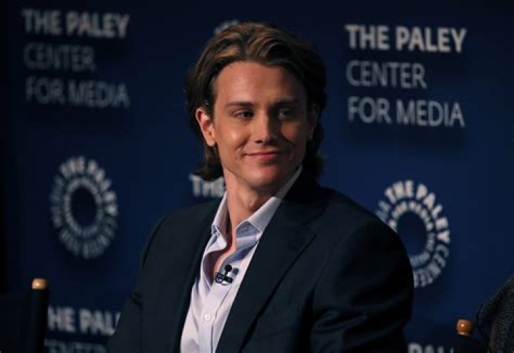 Alex Saxon Net Worth