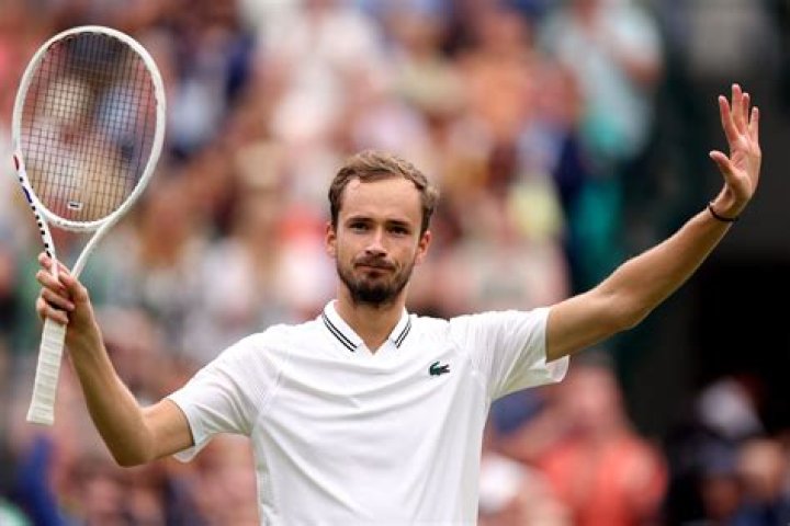 Daniil Medvedev height: How tall is Daniil Medvedev? 1 Daniil Medvedev