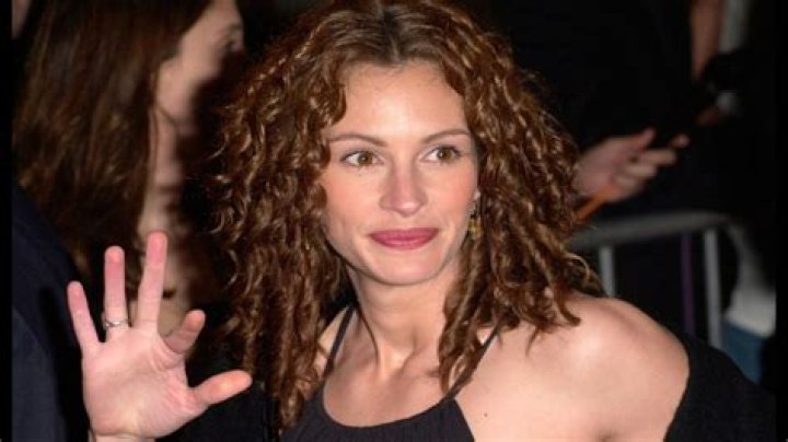 Julia Roberts Breast Implants Plastic Surgery Before and After