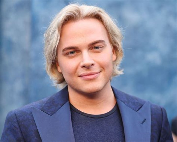 Ronan Farrow Ronan Farrow
