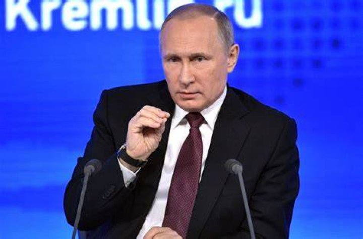 What languages does Putin speak? Does Putin speak English, German, and French? 1 Vladimir Putin